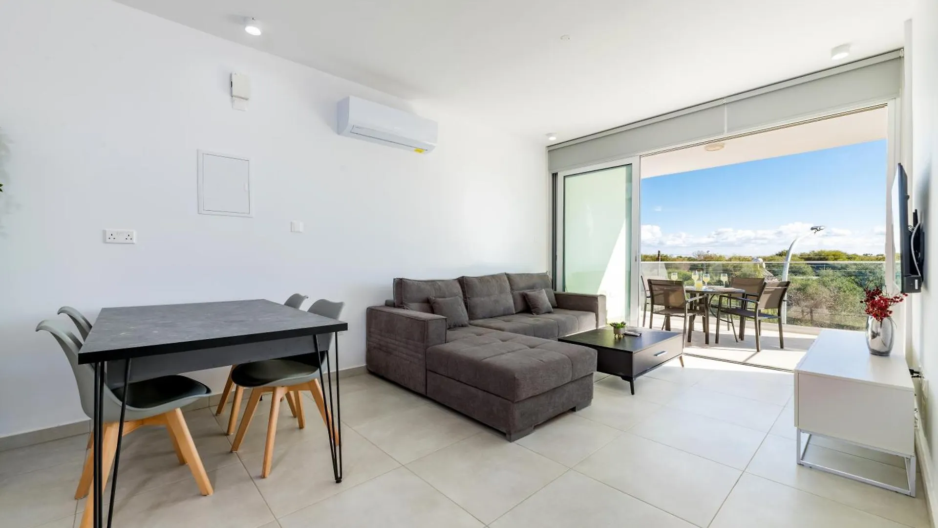 Protaras Heights location